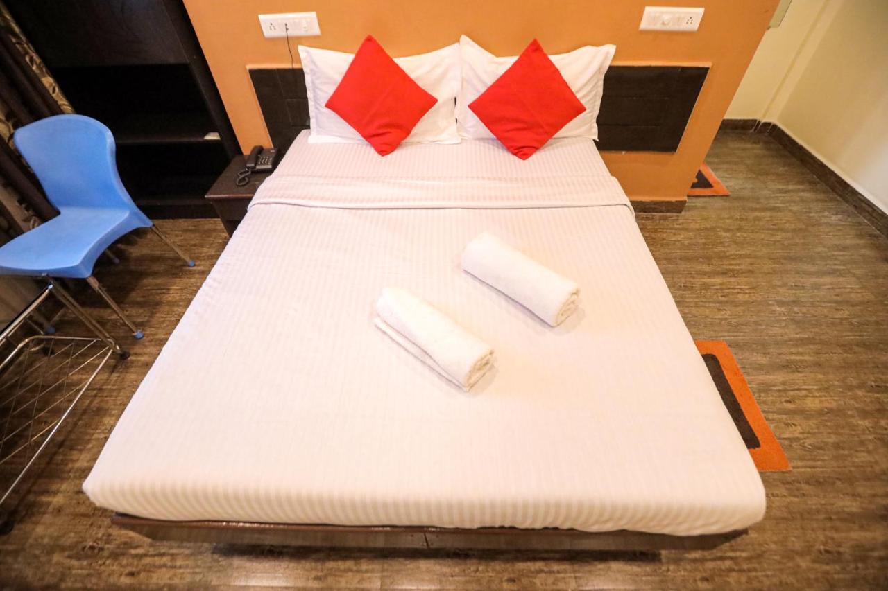 Hotel Sai Niwas 罗纳瓦拉 外观 照片